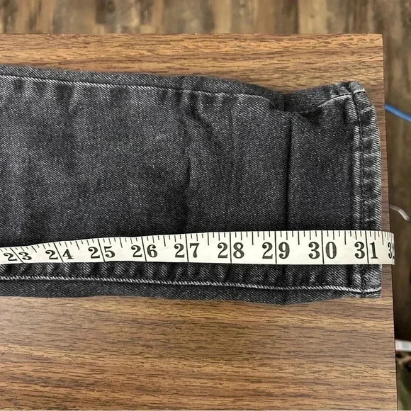 ❤️ Levi’s skinny jeans 711 29x32 - Picture 9 of 10